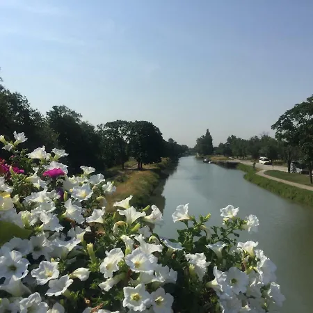 فندق مبيت وإفطار Toulousaine 4*