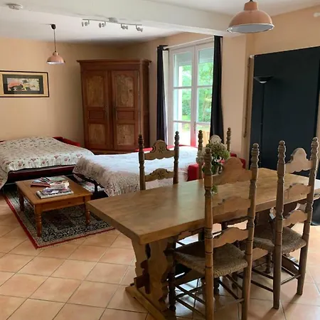 住宿加早餐酒店 Toulousaine Grisolles (Tarn-et-Garonne)